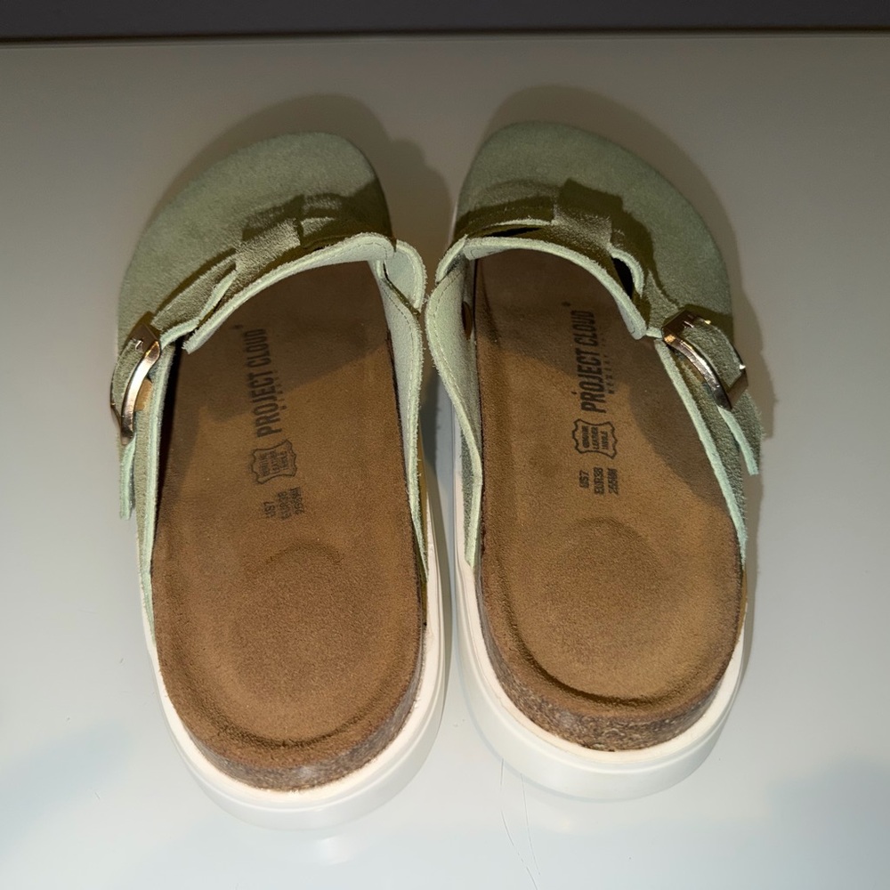 Elegant Green Suede Women's Mules - Picture 5 of 6